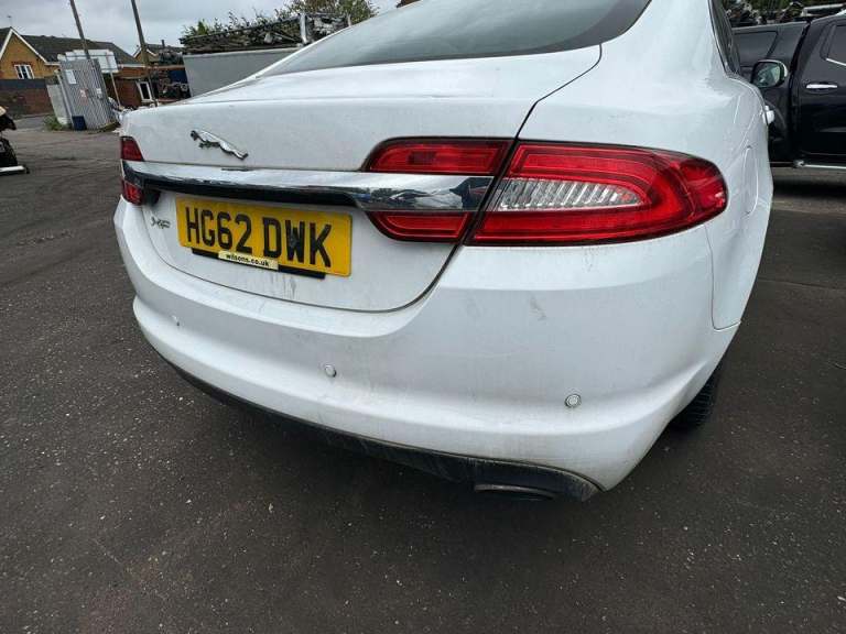 2013 JAGUAR XF SE (X250) AUTO 2.2 DIESEL BREAKING FOR PARTS !!!