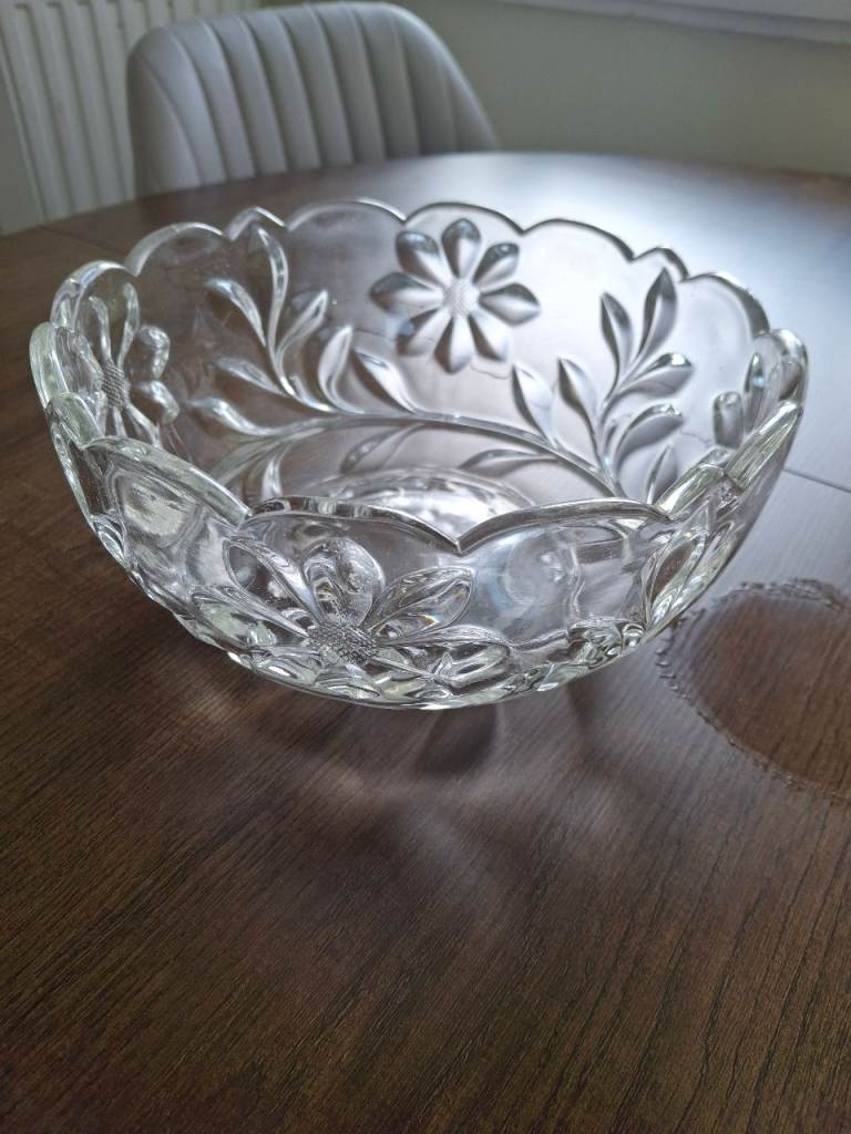 Glass fruit/trifles traditional bowl