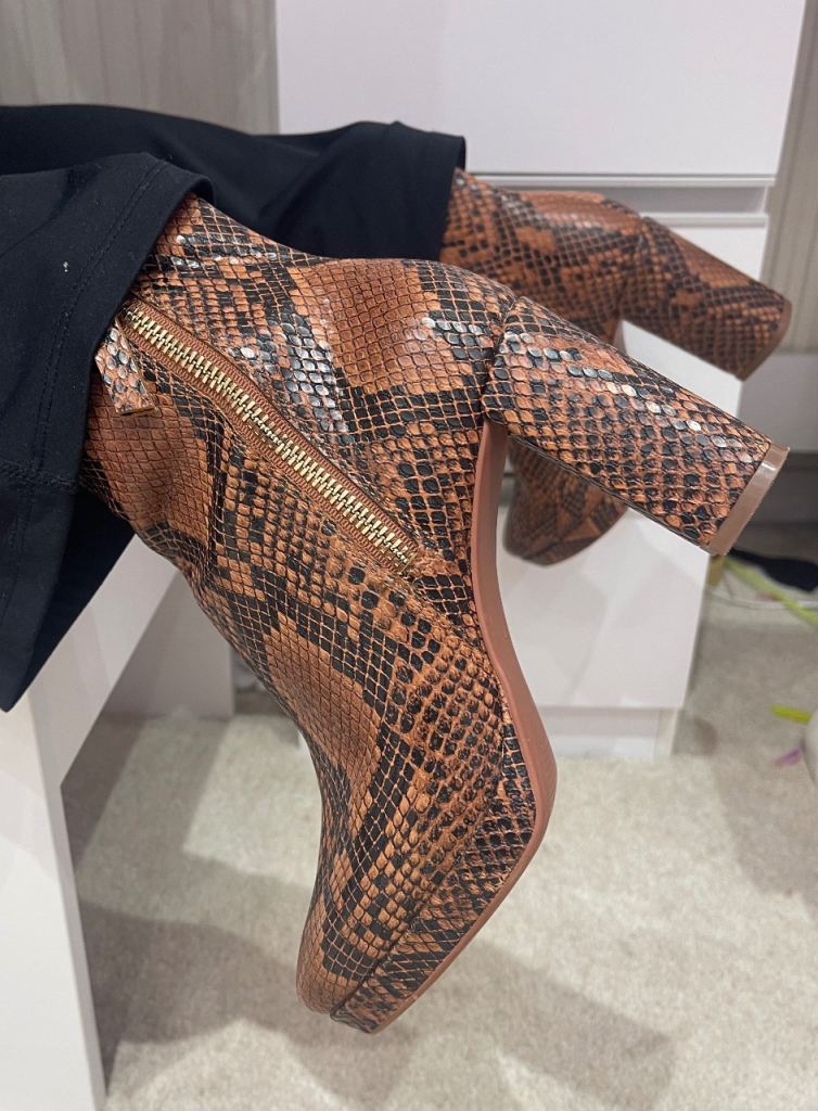 H & M Ladies Ankle Boots Snake Skin Size 4