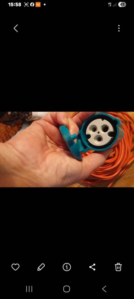 Caravan hook up cable