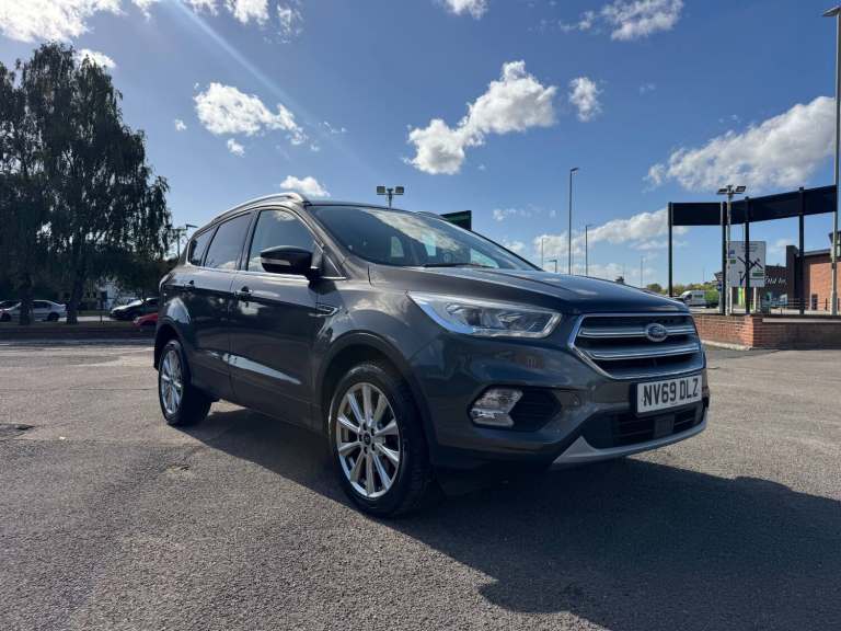 2019 Ford Kuga 2.0 TDCi Titanium Edition 5dr ++ NAV / CARPLAY / ULEZ / DAB / BLUETOOTH ++ HATCHBA...