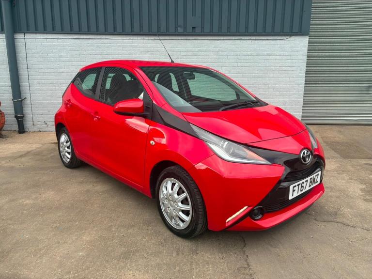 2018 Toyota AYGO 1.0 VVT-i x-play Euro 6 5dr HATCHBACK Petrol Manual