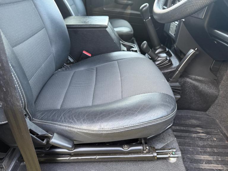 2015 Land Rover Defender XS Utility Wagon TDCi [2.2] PANEL VAN Diesel Manual