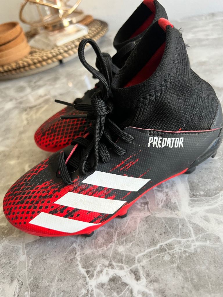 Kids Adidas Predator Football Boots size 12 