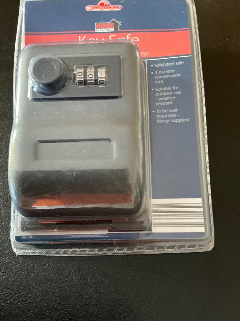 KEY. SAFE