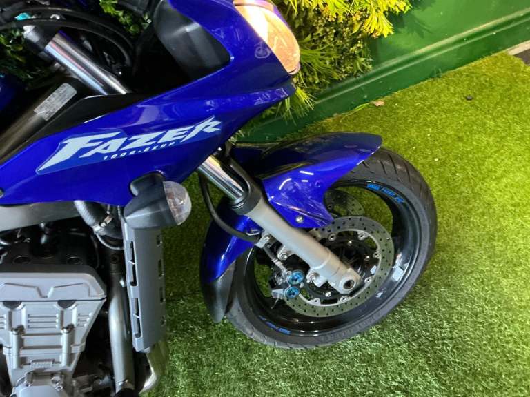 Yamaha FZS 1000 free delivery 