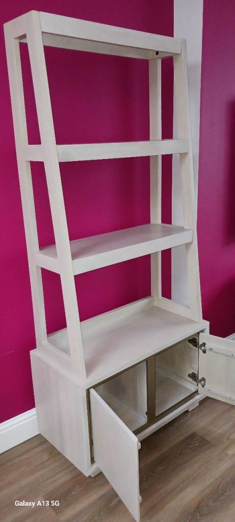Next Ladder Shelving