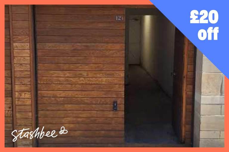 Garage to rent in Edinburgh (EH1) | Stashbee