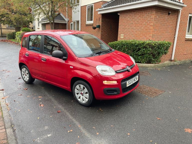 FIAT PANDA 1.2 POP 5 DOOR HATCHBACK,LOW MILEAGE NEW MOT £35 ROAD TAX