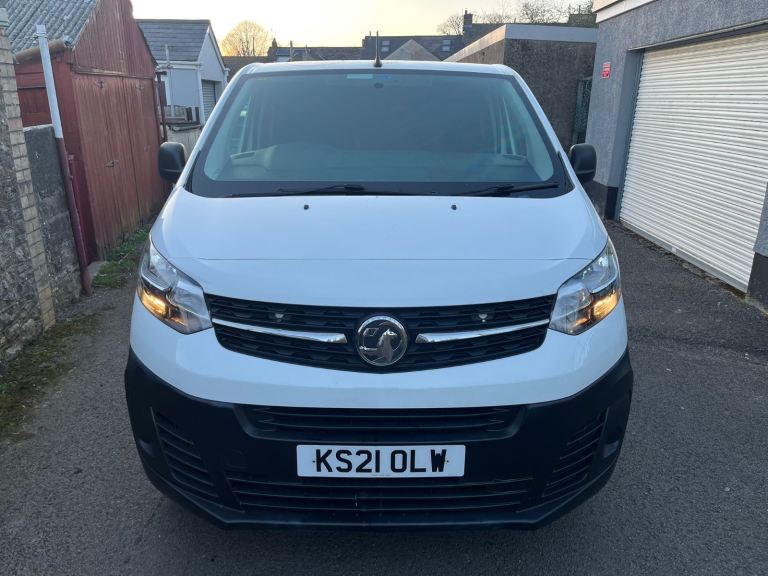 Vauxhall vivaro 21 plate 3100 Edition s/s 2 l diesel 