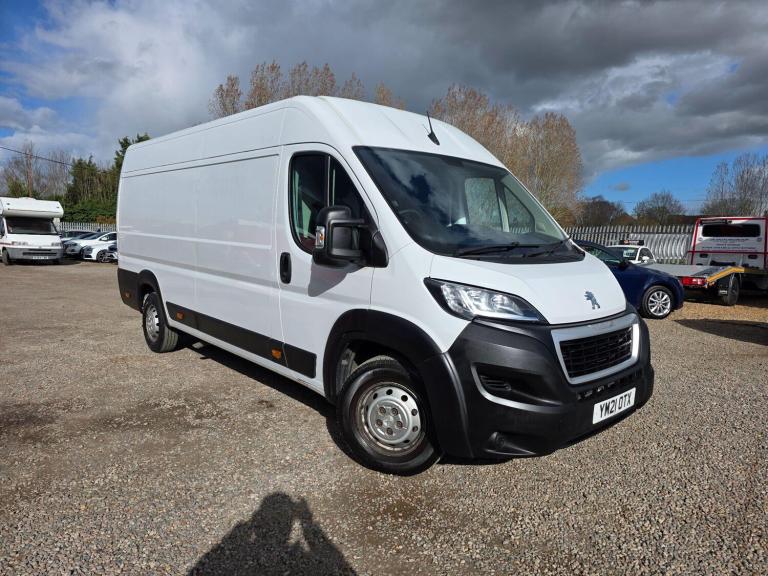  Peugeot Boxer 2.2 BlueHDi 435 Professional L4 H2 Euro 6 (s/s) 5dr Diesel Manual