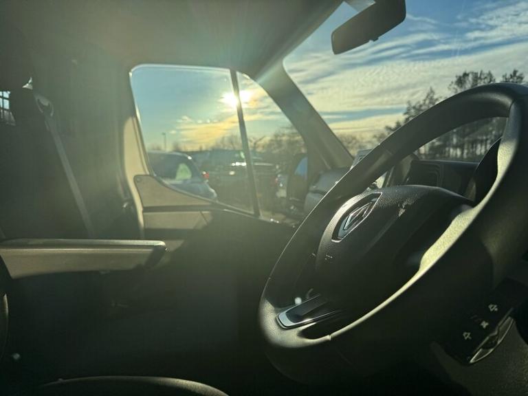 2023 Renault Master Dropside dCi ENERGY 35 Business 2.3 145 PS FWD LWB Euro 6 with 2 Keys, 6 Sp D...