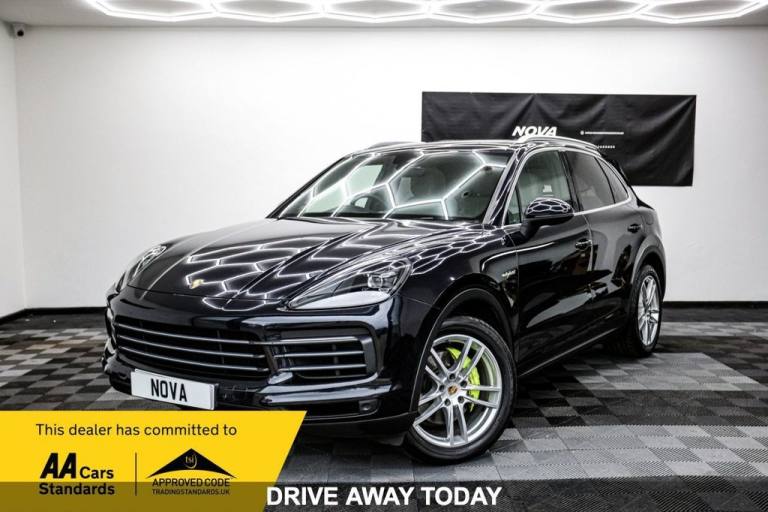 2019 Porsche Cayenne 3.0 V6 E-Hybrid 14.1kWh SUV 5dr Petrol Plug-in Hybrid TiptronicS 4WD Euro 6 ...