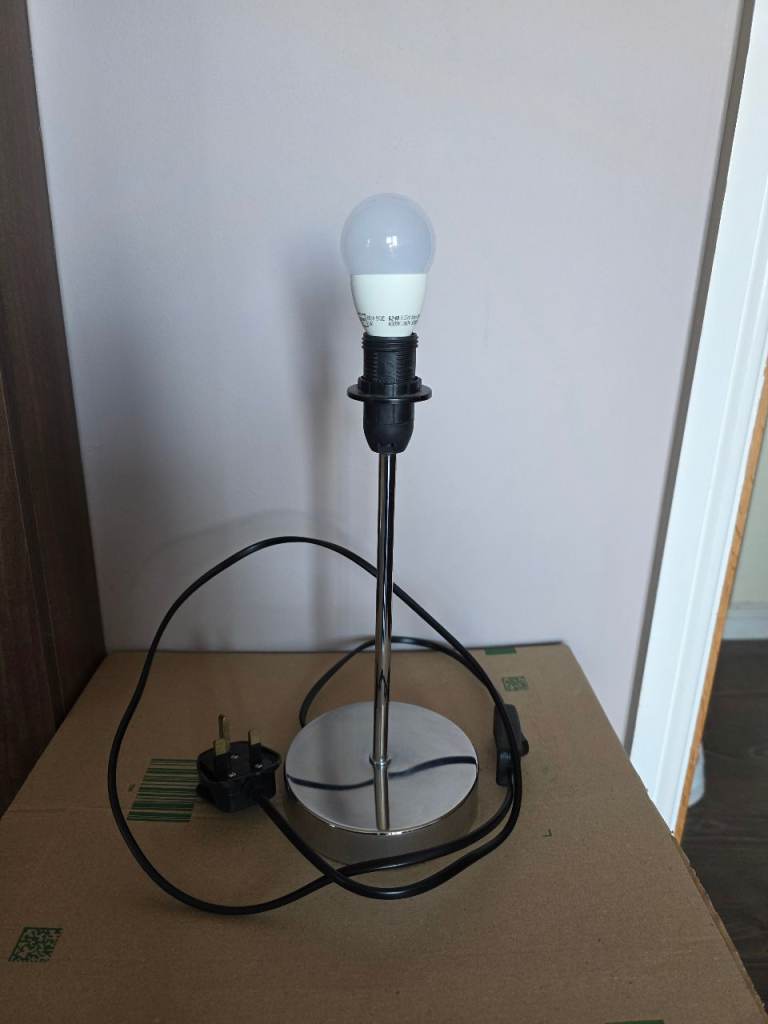 Table lamp in chrome, no shade
