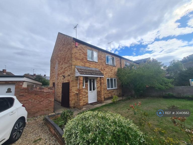 3 bedroom house in Severn Way, Reading, RG30 (3 bed) (#3040682)