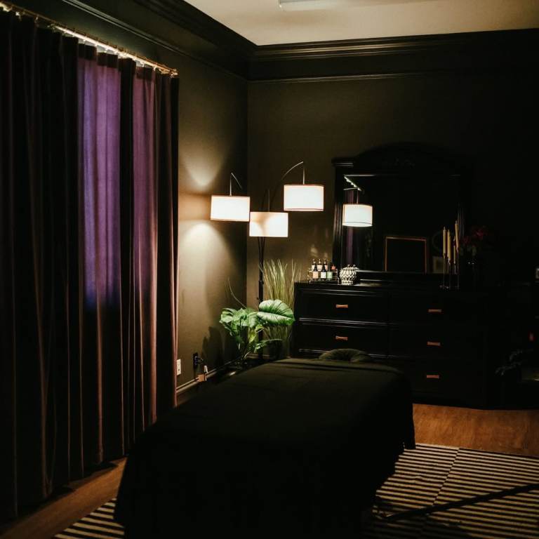 Relaxation & Deep Tissue massage 