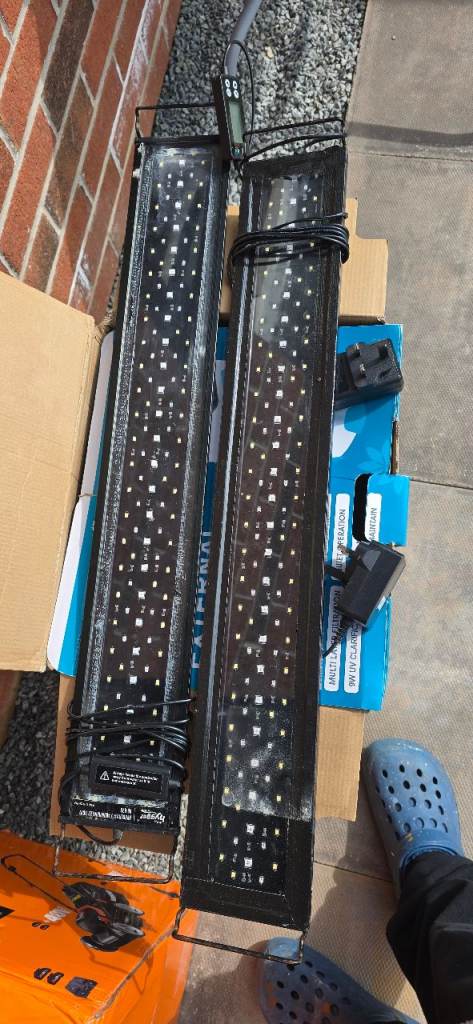 Pair of hyggar aquarium  lights 