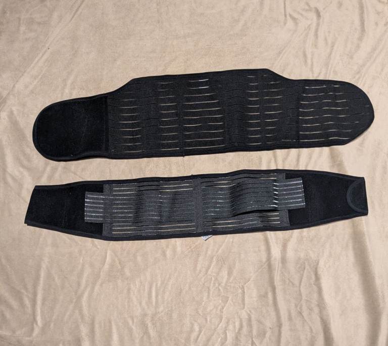 Adjustable Back Support Belt – Black, Good Condition