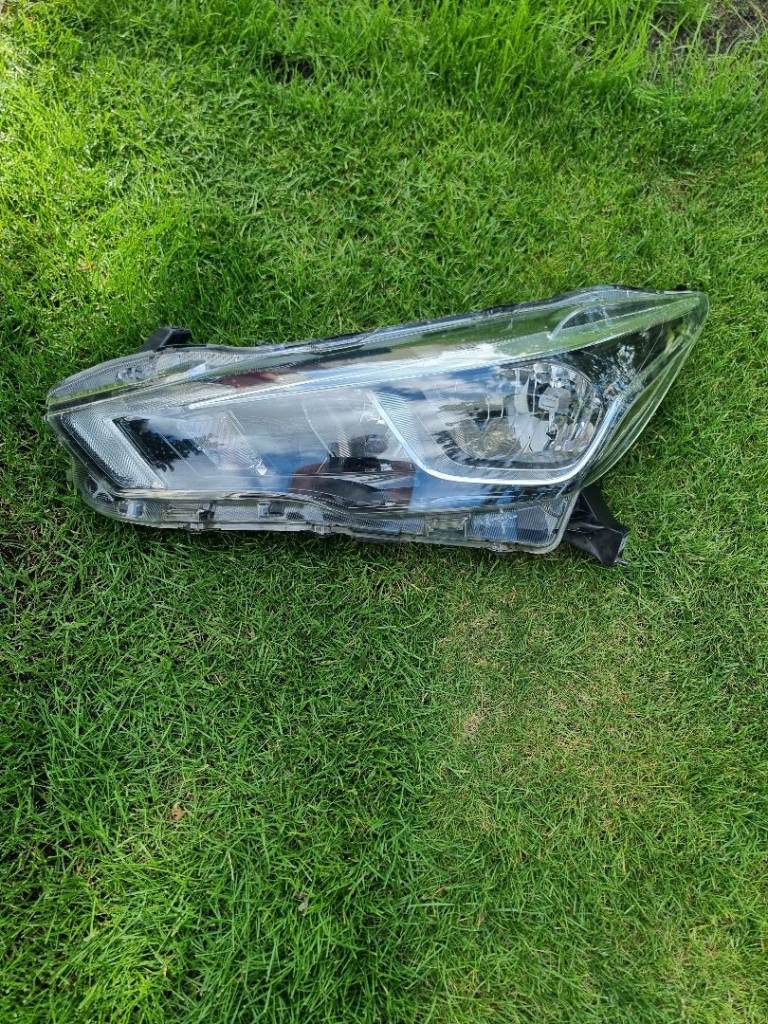 Nissan micra k14 front light passenger 