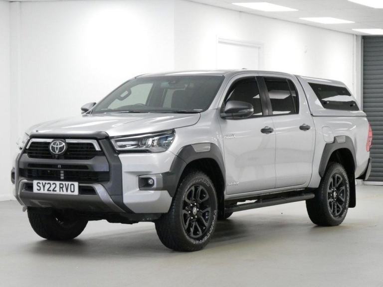 2022 TOYOTA HI-LUX 2.8 D-4D 204 BHP INVINCIBLE X 4WD AUTOMATIC CANOPY