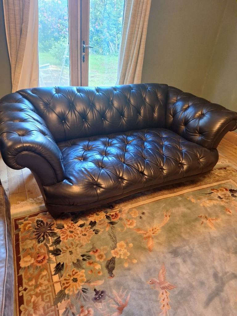 Chesterfield sofa/chair 