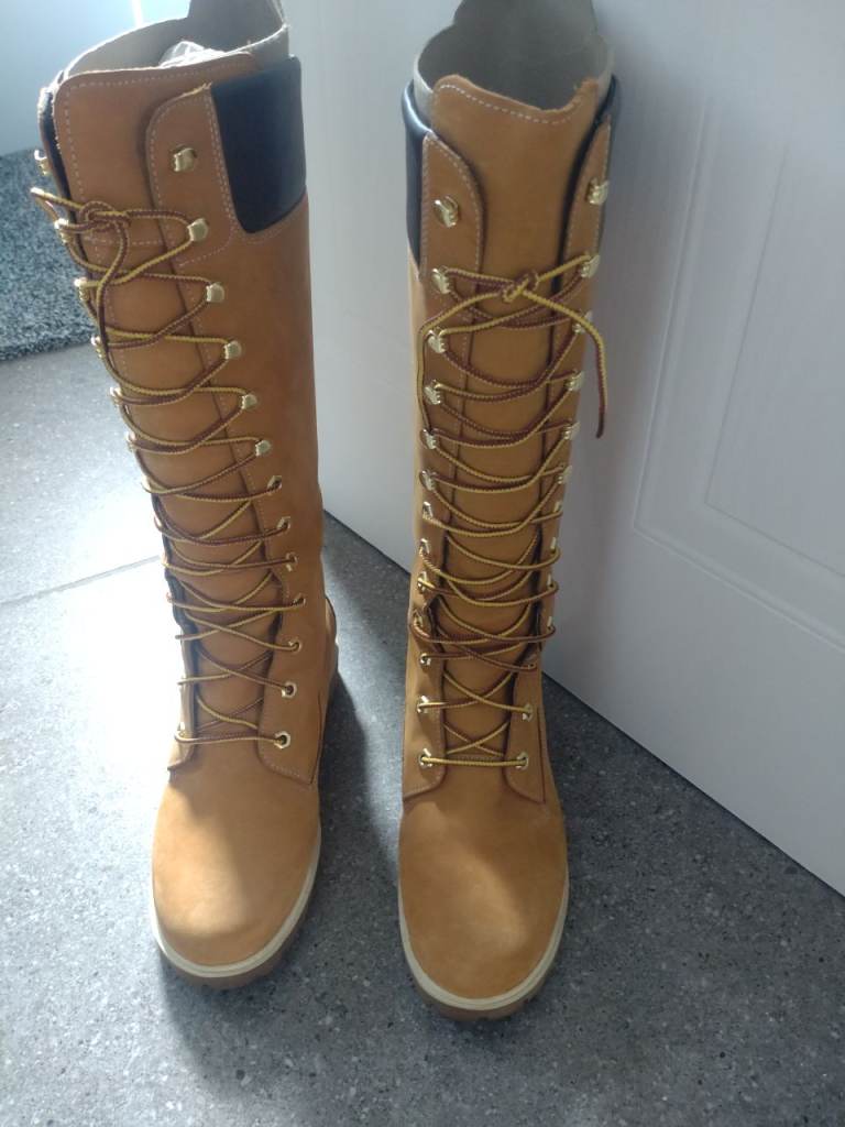 Timberland 14" Tie up boots