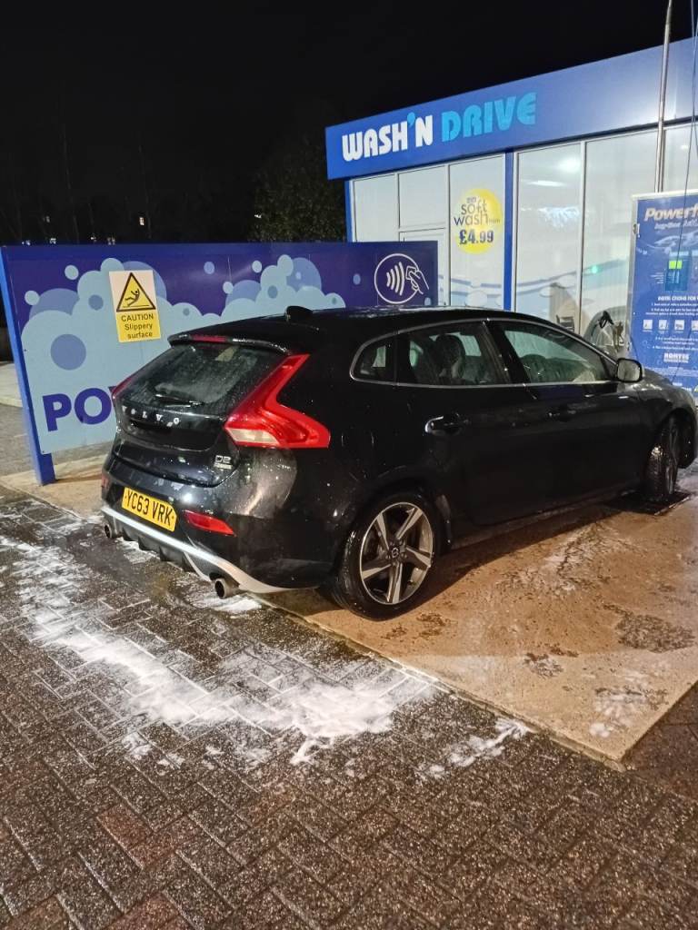 Volvo, V40, D2,RDesign lux Hatchback, 2013, Manual, 1560 (cc), 5 doors