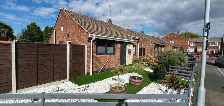 3 bedroom detached bungalow for rent 