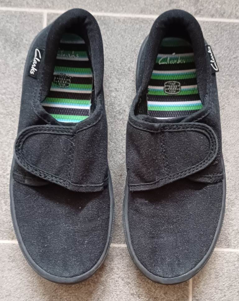 Clarks Plimsolls PE shoes size 11.5 