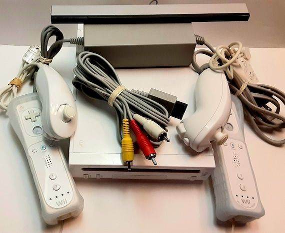 Nintendo Wii Console Bundle