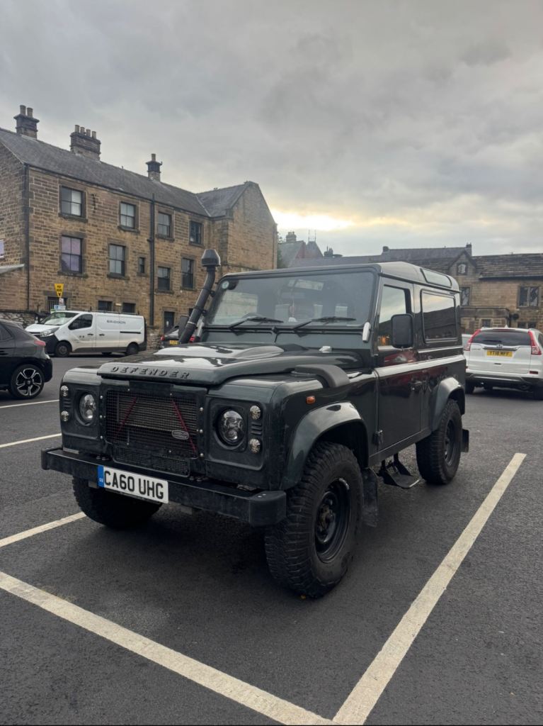 Land Rover, DEFENDER, Panel Van, 2010, Manual, 2401 (cc)