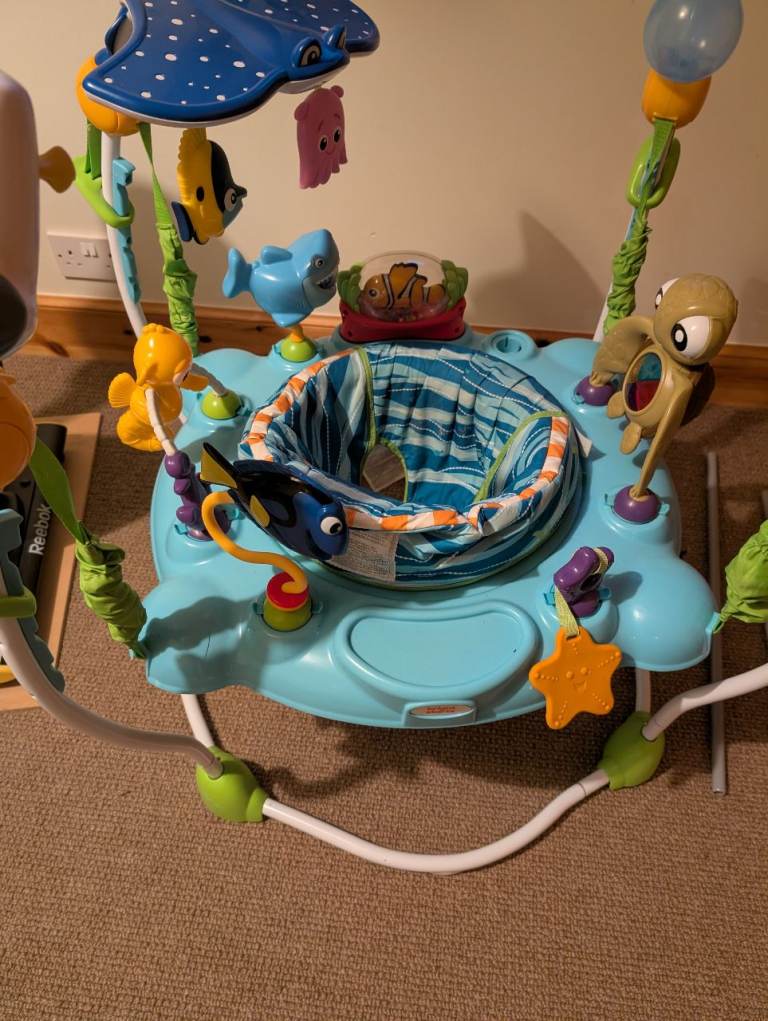 brightstarts baby disney finding nemo