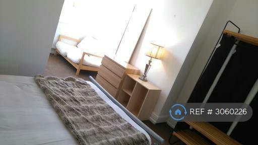 1 bedroom flat in Priory Road, Sheffield, S7 (1 bed) (#3060226)