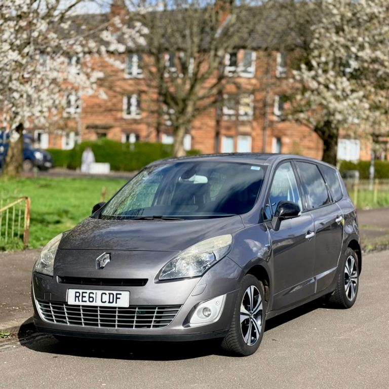 Renault Grand Scenic 1.5 dCi Automatic – 7 Seater