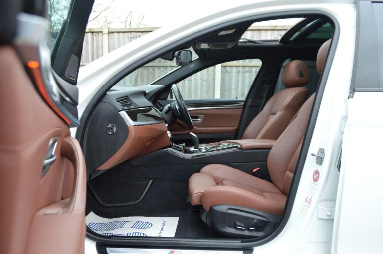  BMW 5 Series 2.0 528i M Sport Touring 5dr Petrol Auto Euro 6 (s/s) (245 ps) Petrol Automatic