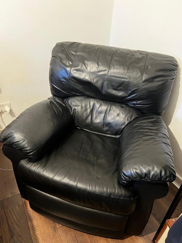 Black leather recliner sofa 1 seater free to a good home