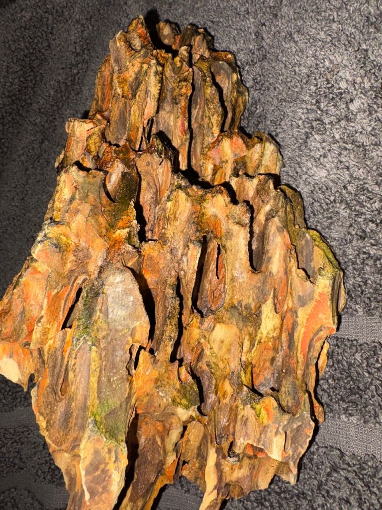 Premium dragon stone for fish tank aquarium 
