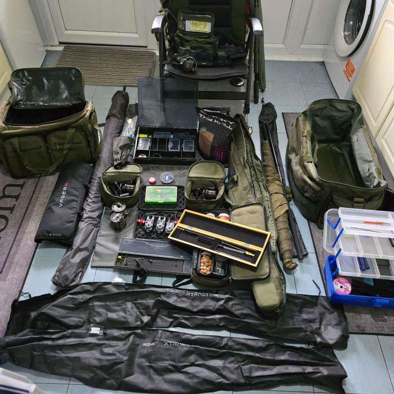 complete fishing tackle set up mostly sonic