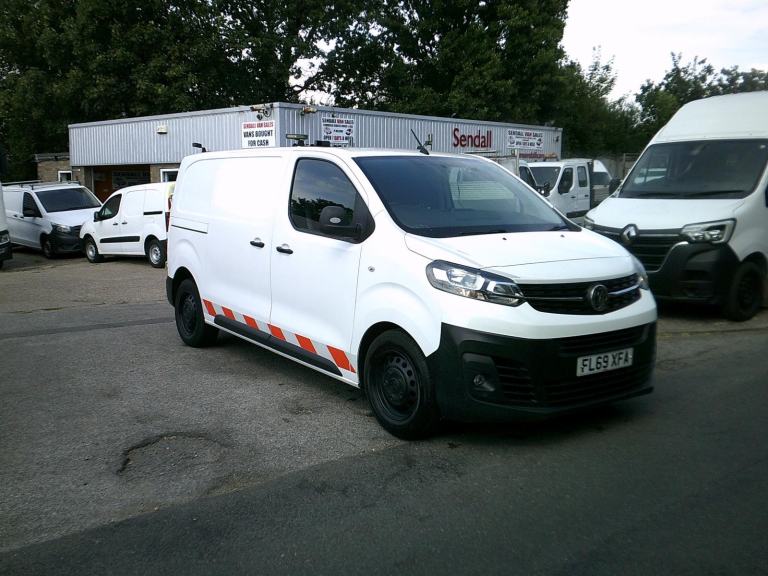 Vauxhall Vivaro 1.5d,2019,69 REG,WHITE,ONLY 85,000 MILES,1 OWNER,VERY CLEAN VAN
