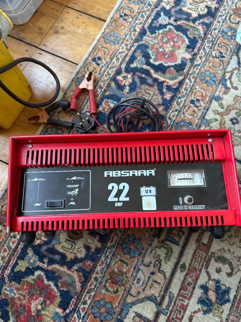 Absaar 22amp vehicle battery charger 