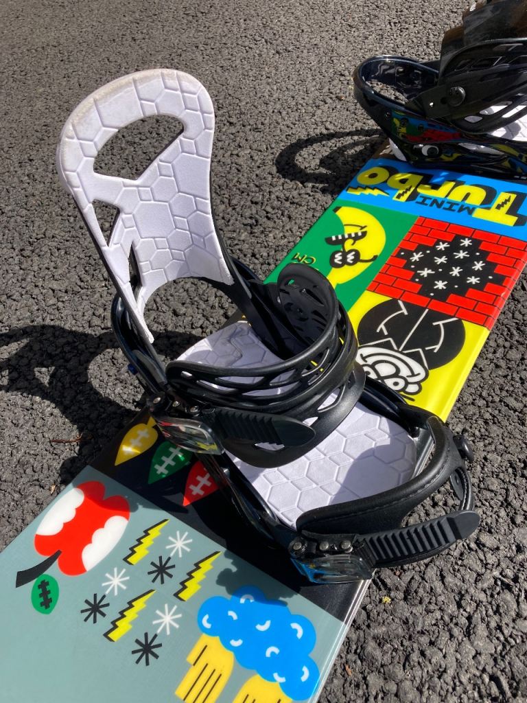 Snowboard 120cm plus bindings 