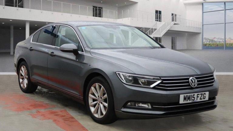 VOLKSWAGEN PASSAT 2.0 TDI BlueMotion Tech SE Business DSG Euro 6 (s/s) 4dr 2015