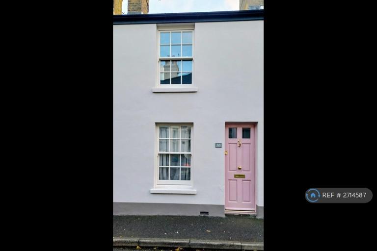 2 bedroom house in Wellington Road, Deal, CT14 (2 bed) (#2714587)