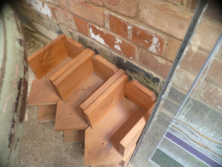 Bird BOX Bird House incomplete 