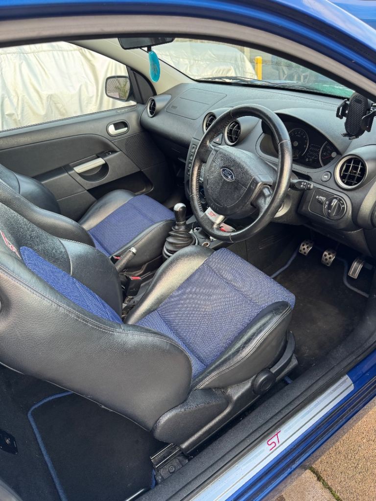 Ford, FIESTA, Hatchback, 2005, Manual, 1999 (cc), 3 doors