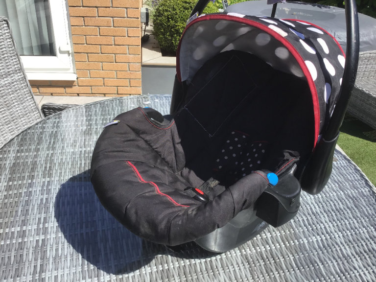 Hauck baby car seat, 0-13kg.  New born and upwards 