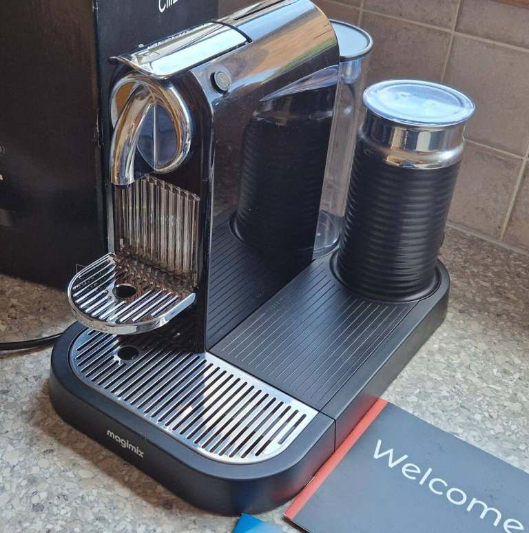 Nespresso Citiz Magimix Coffee Machine with Aeroccino Milk Frother