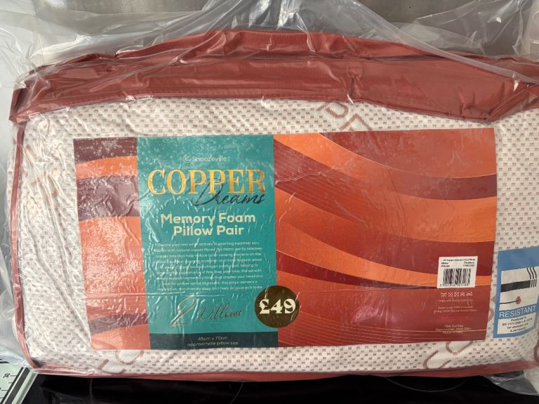 Copper Dreams Memory Foam Pillow Pair – Brand New