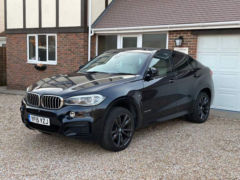 BMW, X6, Coupe, 2015, Semi-Auto, 2993 (cc), 4 doors