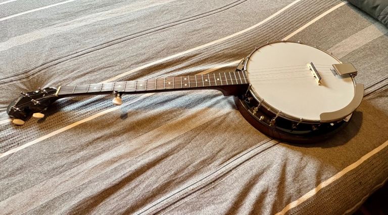 5 string Fender Banjo 